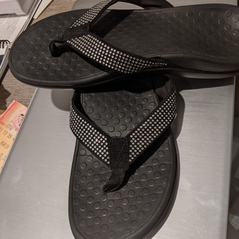 Vionic Flip Flop/Sandals